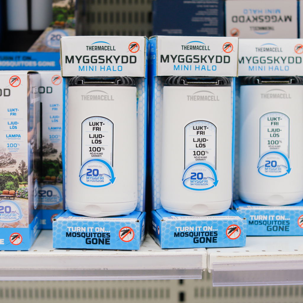 Thermacell myggskydd Mini Halo, luktfri och ljudlös, erbjuder 100% myggskydd inom en radie av 20 kvadratmeter. Perfekt för utomhusbruk och garanterar en myggfri upplevelse.